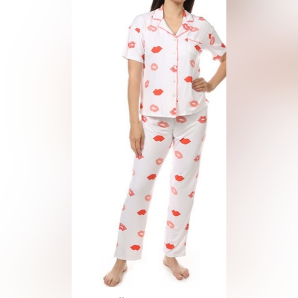 NEW! Kensie 2-Piece Allover kisses Pajama Set sz medium NWT - Picture 1 of 7